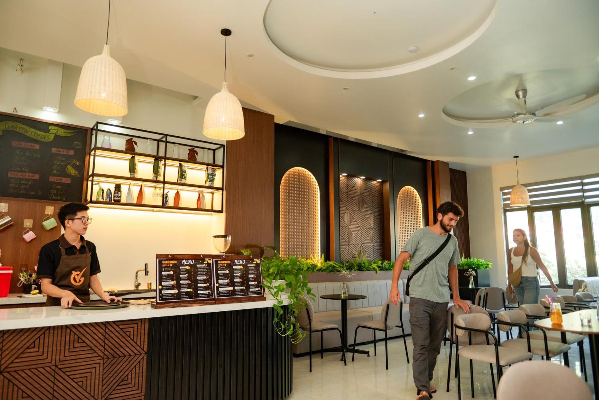 Garden Hotel II Ха Жианг Екстериор снимка